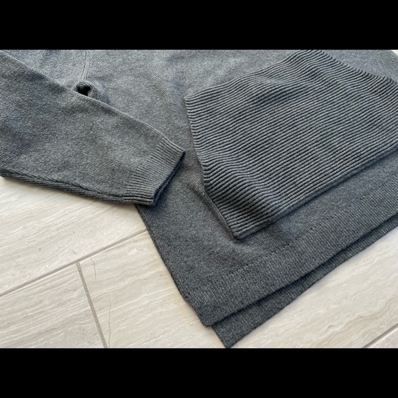 Zara textured comfort sweater, size 6 - Picture 6 of 10